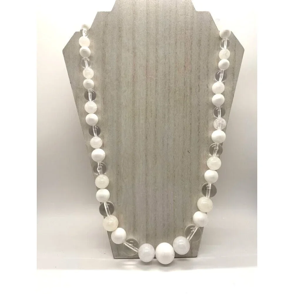 Vintage Plastic Graduated Beads Opaque White Clear 29